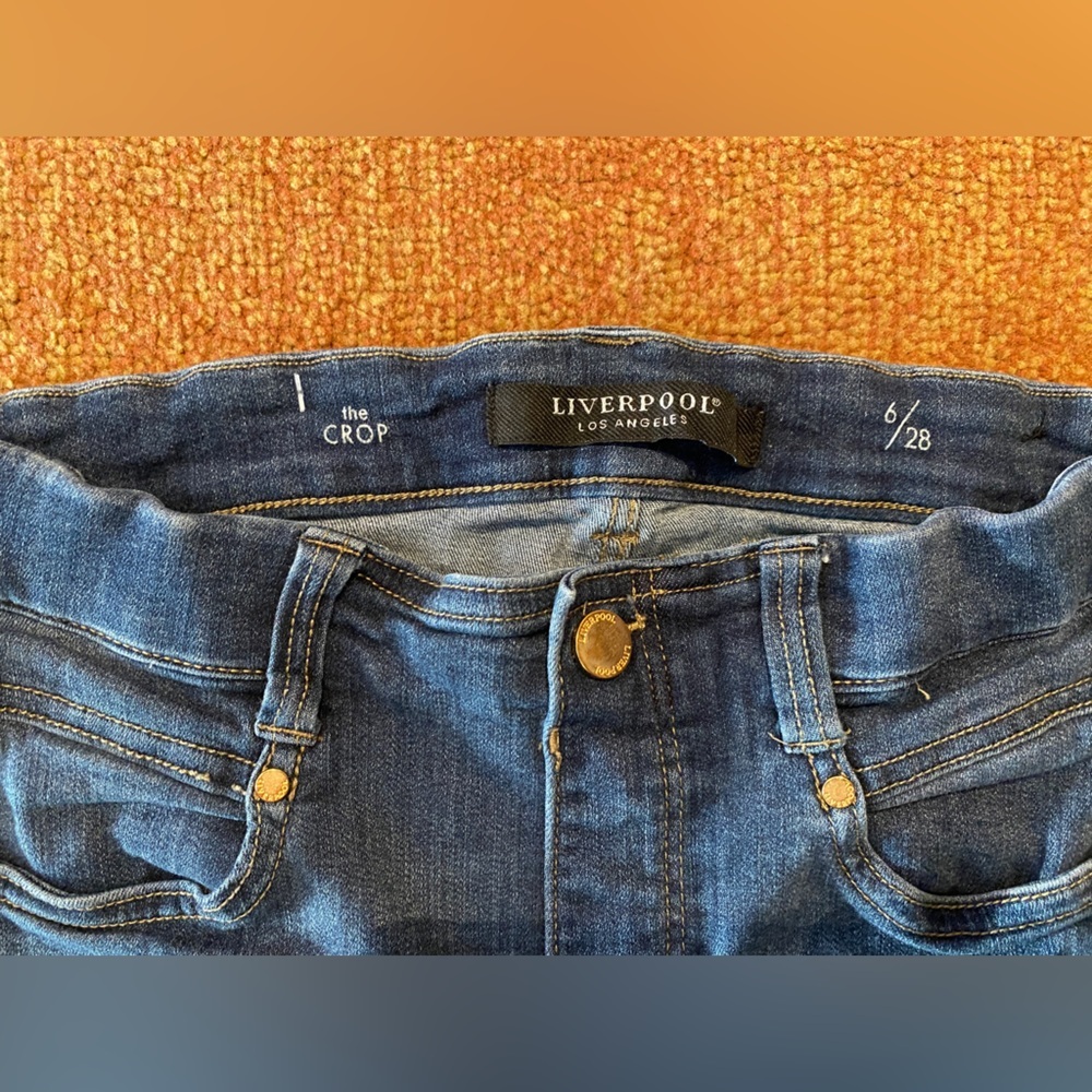 Authentic Liverpool LA The Crop Jean, 6/28 - Picture 3 of 5